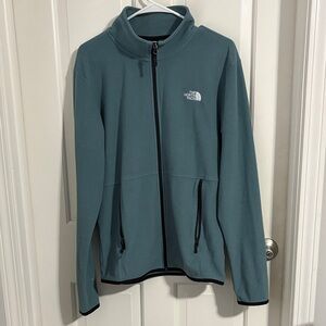The North Face Men’s Fleece full zip sweater